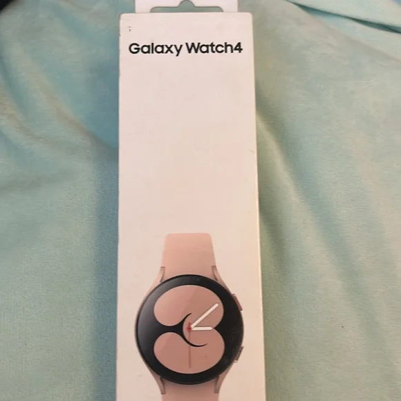 Samsung Galaxy Watch 4 - Picture 2 of 12